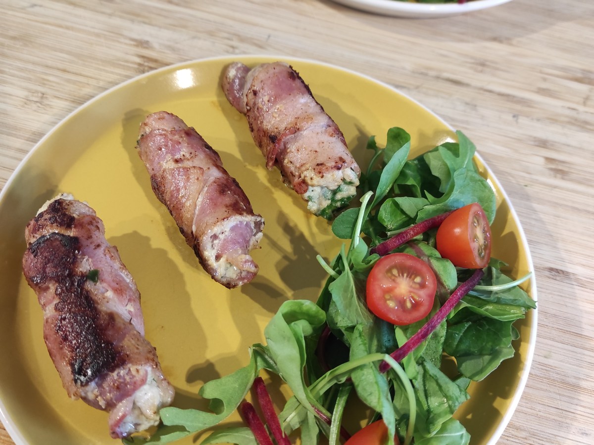 Simple Chicken and bacon&nbsp;rollups